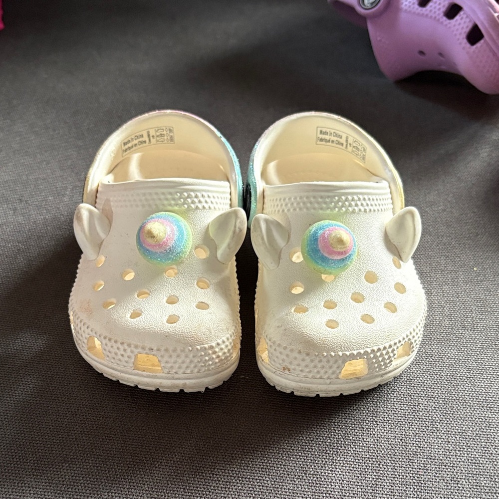 CROCS Kids Unicorn Slippers - Cream and Pastel